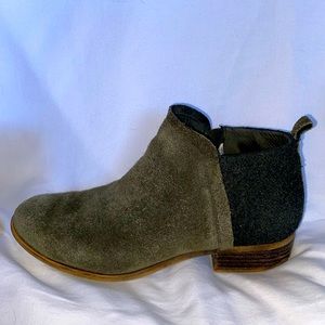 TOM's Olive Suede and Wool Deia Booties, 9.5